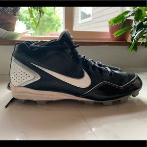 Nike men base ball shoes